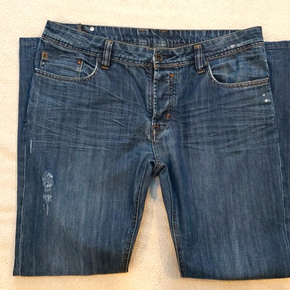 Blue Distressed Denim by Buffalo * EVAN Style * - Picture 2 of 10